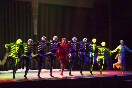 ジャングルジムの双子写真1